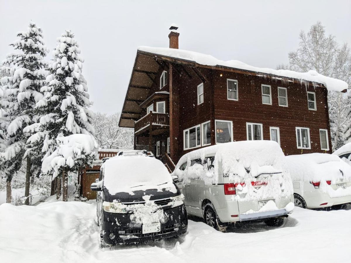 Niseko Ski Lodge - Higashiyama المظهر الخارجي الصورة